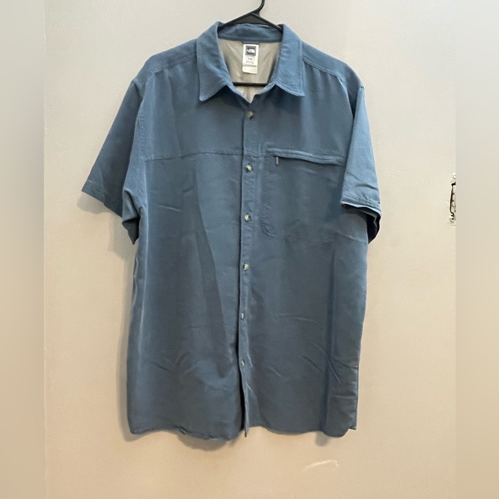 The North Face Mens Blue Hiking/Camping Button Down Shirt
